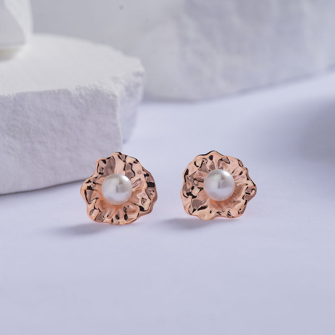 New Yorker Freshwater Pearl Earrings WE00565 - PEARLY LUSTRE