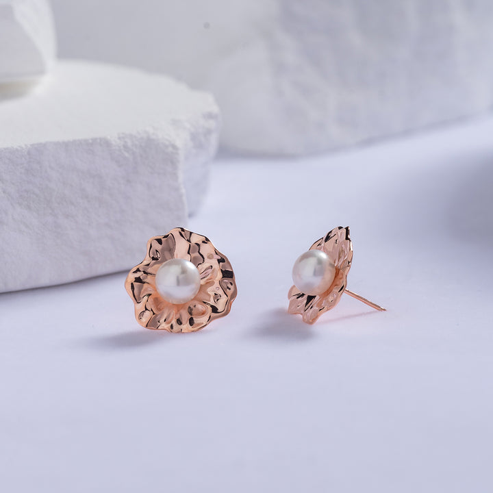 New Yorker Freshwater Pearl Earrings WE00565 - PEARLY LUSTRE