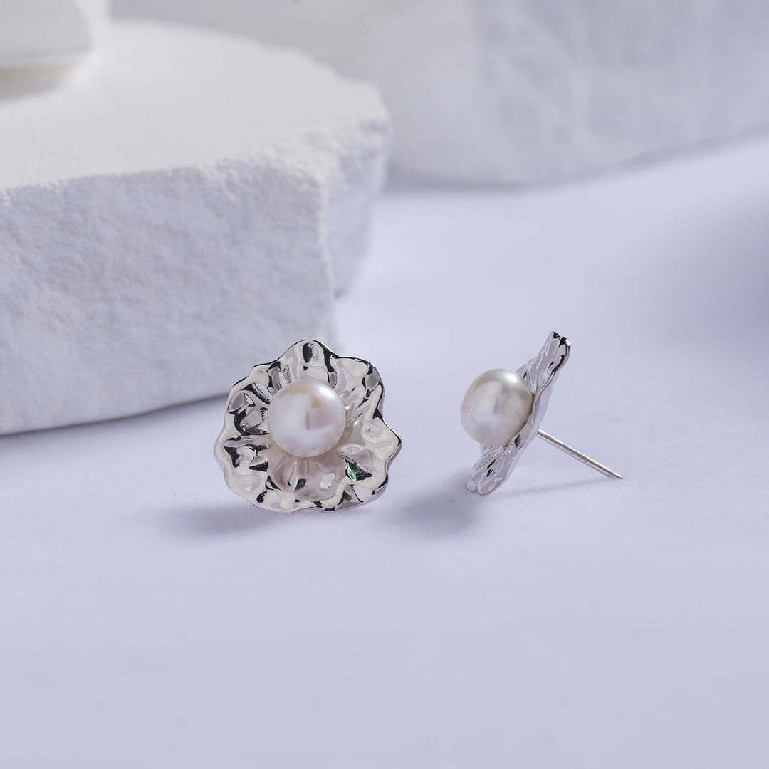 New Yorker Freshwater Pearl Earrings WE00566 - PEARLY LUSTRE