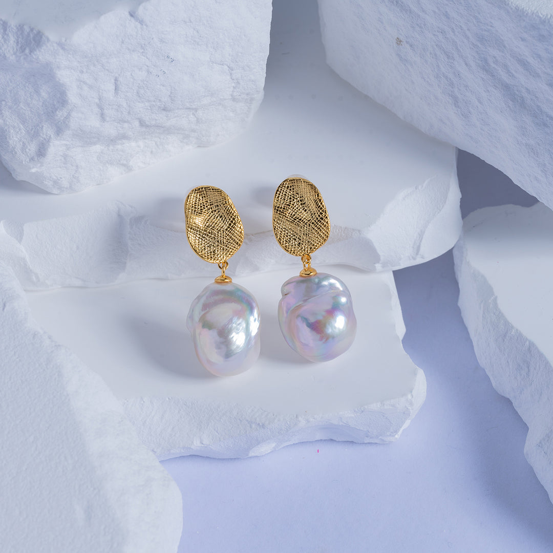 New Yorker Baroque Pearl Earrings WE00568 - PEARLY LUSTRE