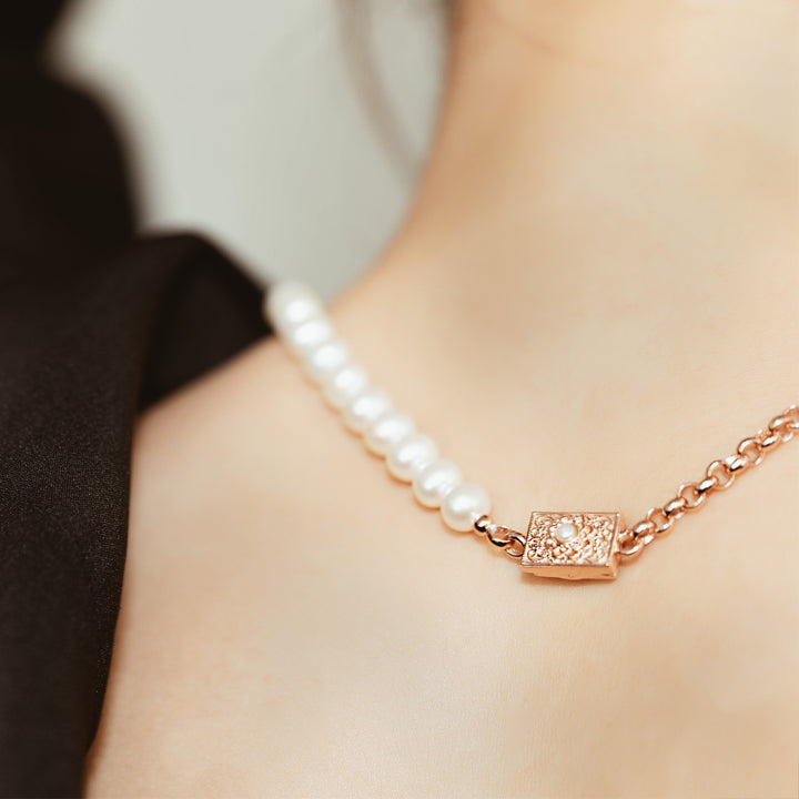 Asian Civilisations Museum Freshwater Pearl Necklace WN00215 | New Yorker Collection - PEARLY LUSTRE