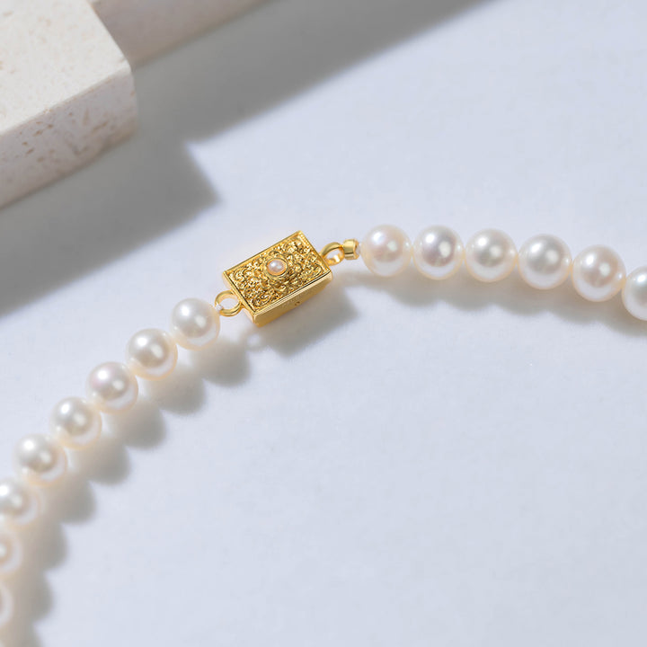 Asian Civilisations Museum Freshwater Pearl Necklace WN00397 | New Yorker Collection - PEARLY LUSTRE