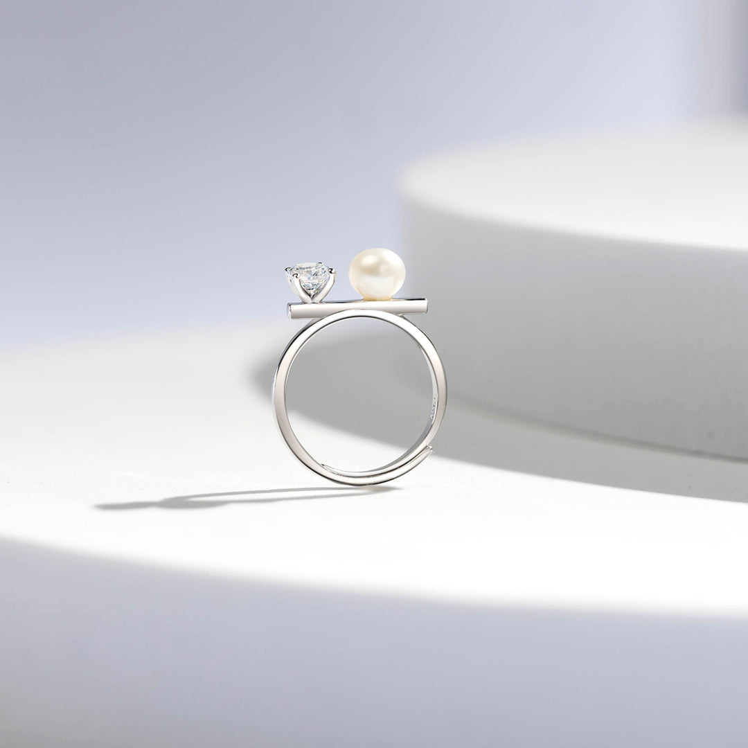 New Yorker Freshwater Pearl Ring WR00160 - PEARLY LUSTRE