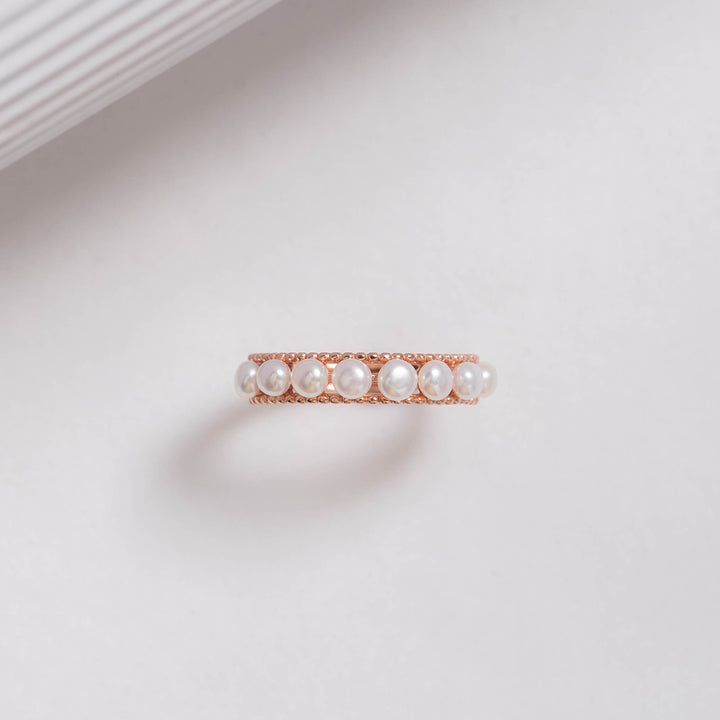 New Yorker Freshwater Pearl Ring WR00206 - PEARLY LUSTRE