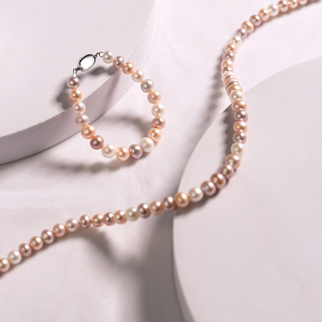 Excellent Lustre Candy Freshwater Pearl Bracelet WB00174 - PEARLY LUSTRE