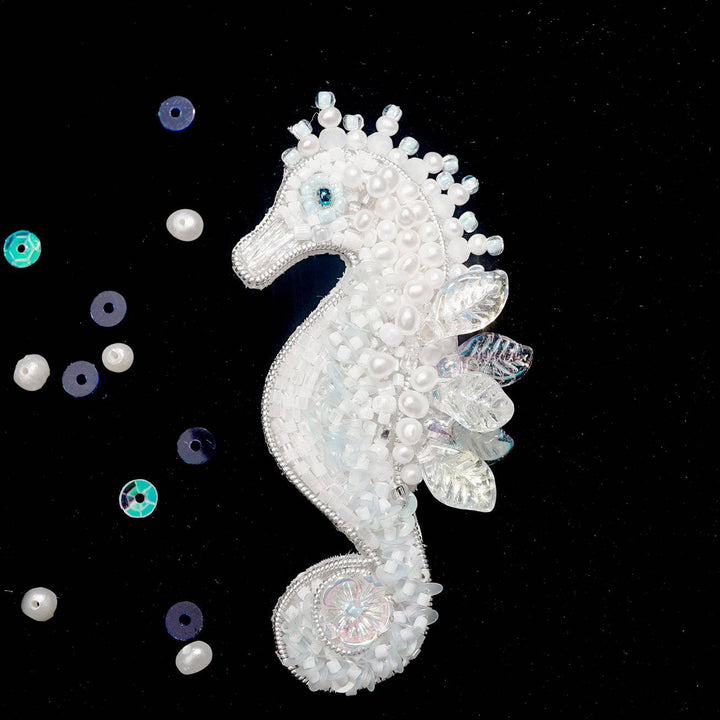 Passion for Life French Embroidery Freshwater Pearl Brooch WC00012 - PEARLY LUSTRE