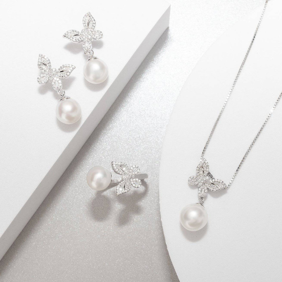 Elegant Pearl Earrings WE00179 | GARDENS - PEARLY LUSTRE