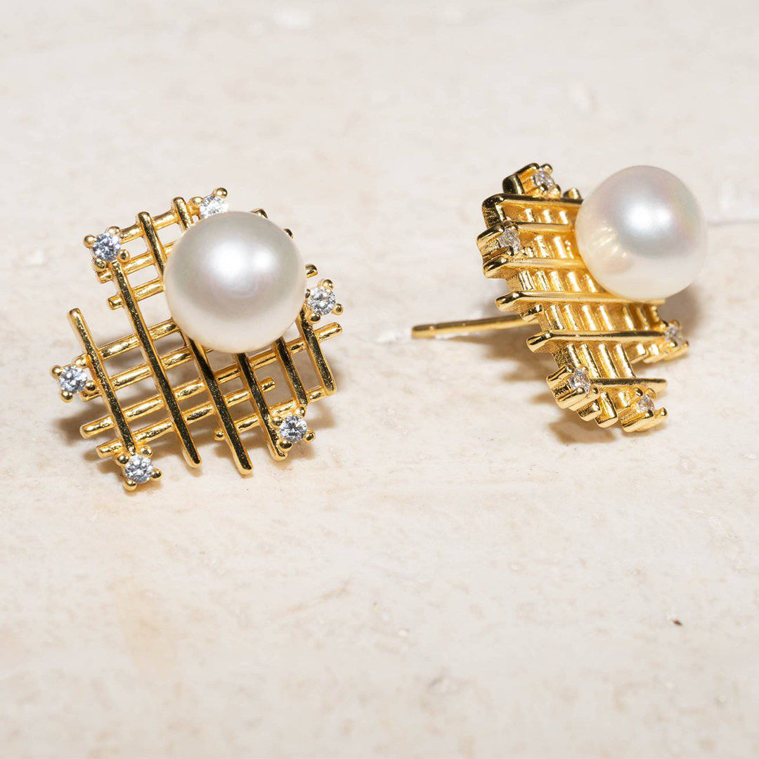 New Yorker Freshwater Pearl Earrings WE00199 - PEARLY LUSTRE