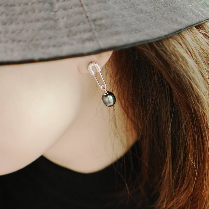 New Yorker Freshwater Pearl Earrings WE00203 - PEARLY LUSTRE