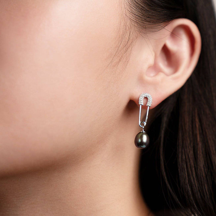 New Yorker Freshwater Pearl Earrings WE00203 - PEARLY LUSTRE