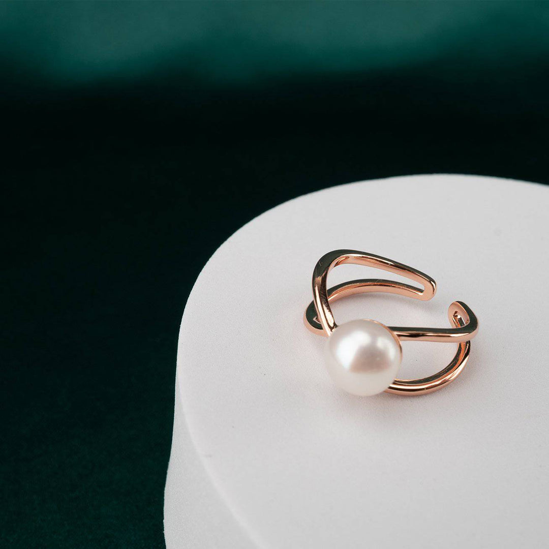 New Yorker Freshwater Pearl Ring WR00058 - PEARLY LUSTRE