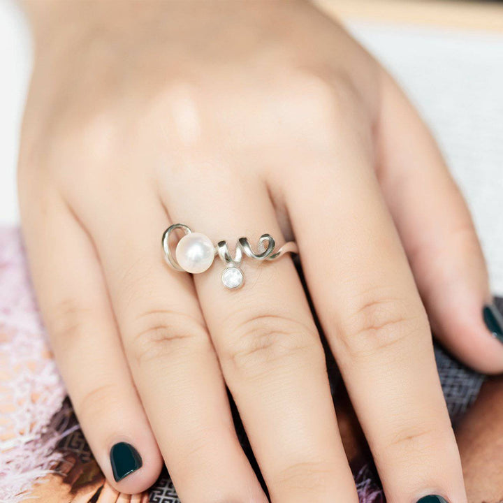 New Yorker Freshwater Pearl Ring WR00083 - PEARLY LUSTRE
