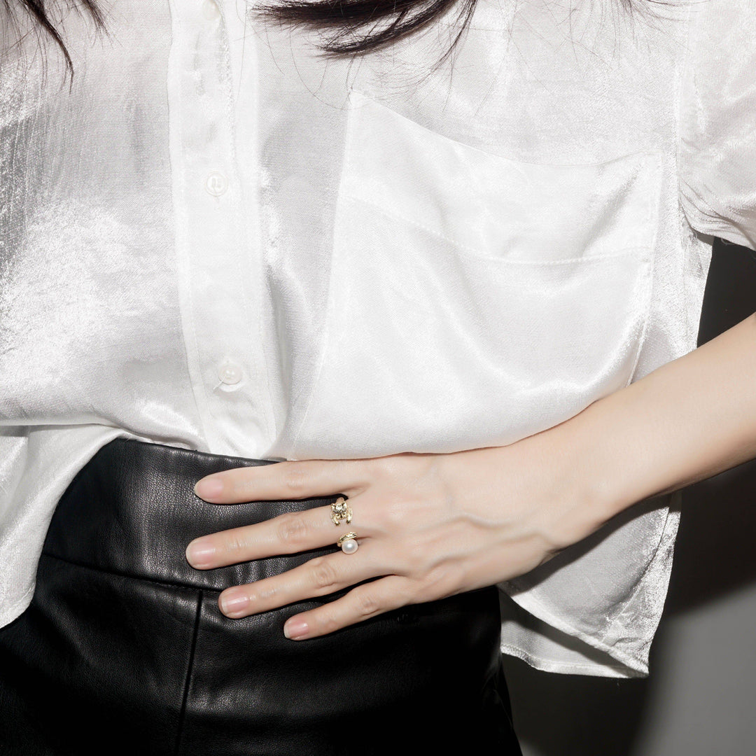 New Yorker Freshwater Pearl Ring WR00107 - PEARLY LUSTRE