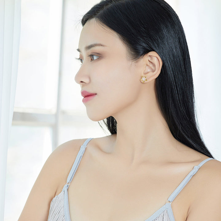 Asian Civilisations Museum Freshwater Pearl Earrings WE00230 | New Yorker Collection - PEARLY LUSTRE