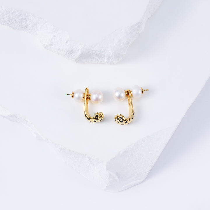 Top Lustre Freshwater Pearl Earrings WE00814 | SAFARI