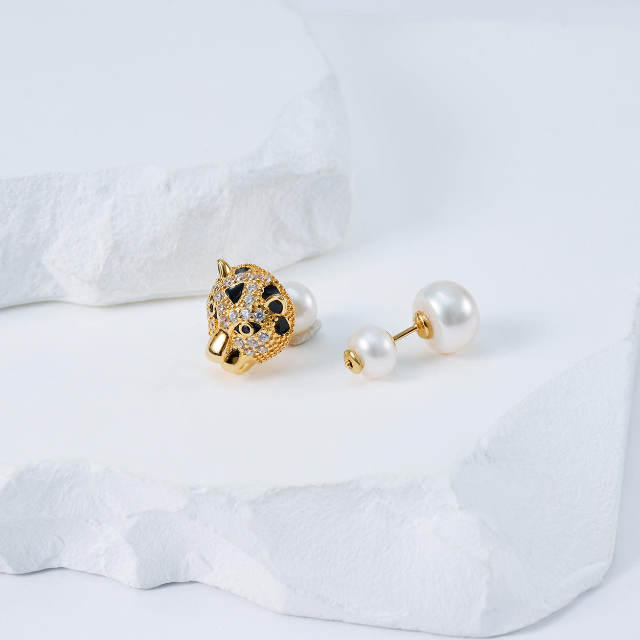 Freshwater Pearl Earrings WE00467 | SAFARI - PEARLY LUSTRE