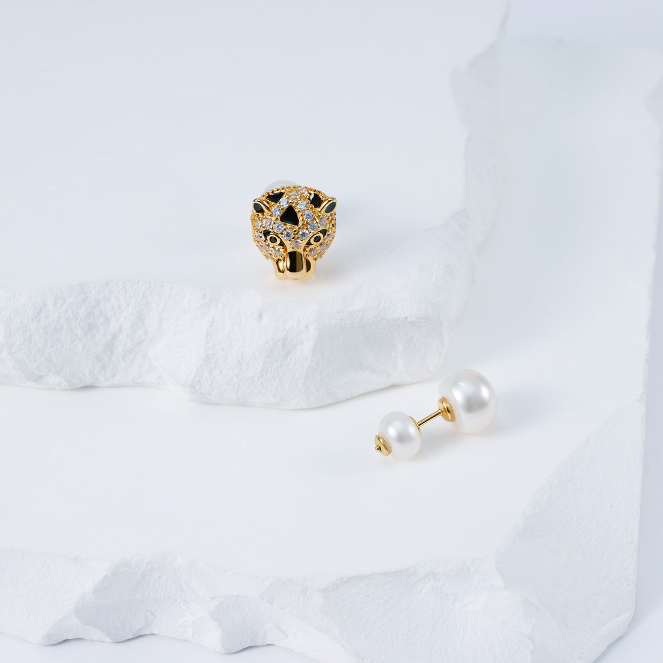 Freshwater Pearl Earrings WE00467 | SAFARI - PEARLY LUSTRE