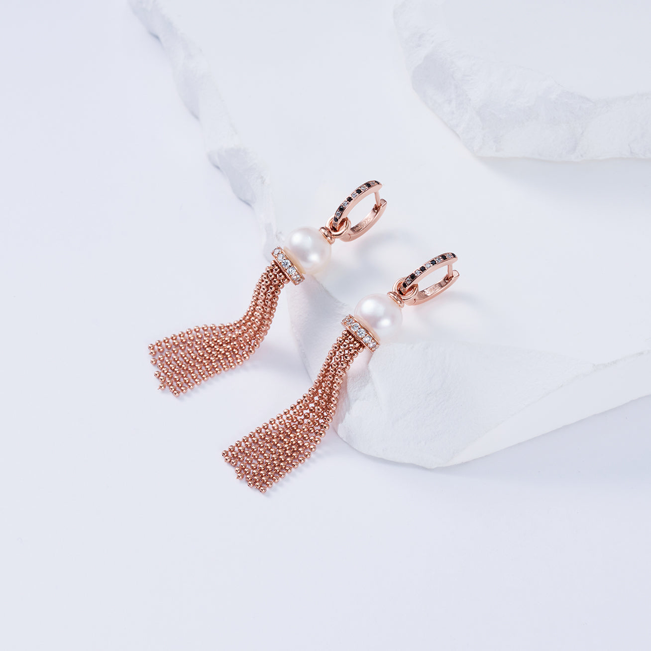 Top Lustre Freshwater Pearl Earrings WE00699 | SAFARI - PEARLY LUSTRE