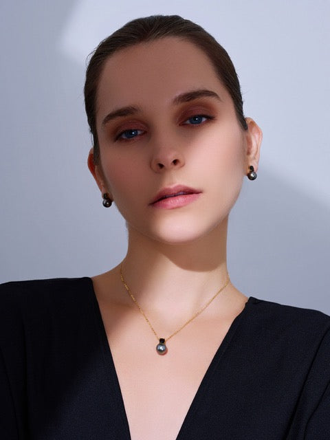 18K Solid Gold Saltwater Tahitian Pearl Necklace KN00346