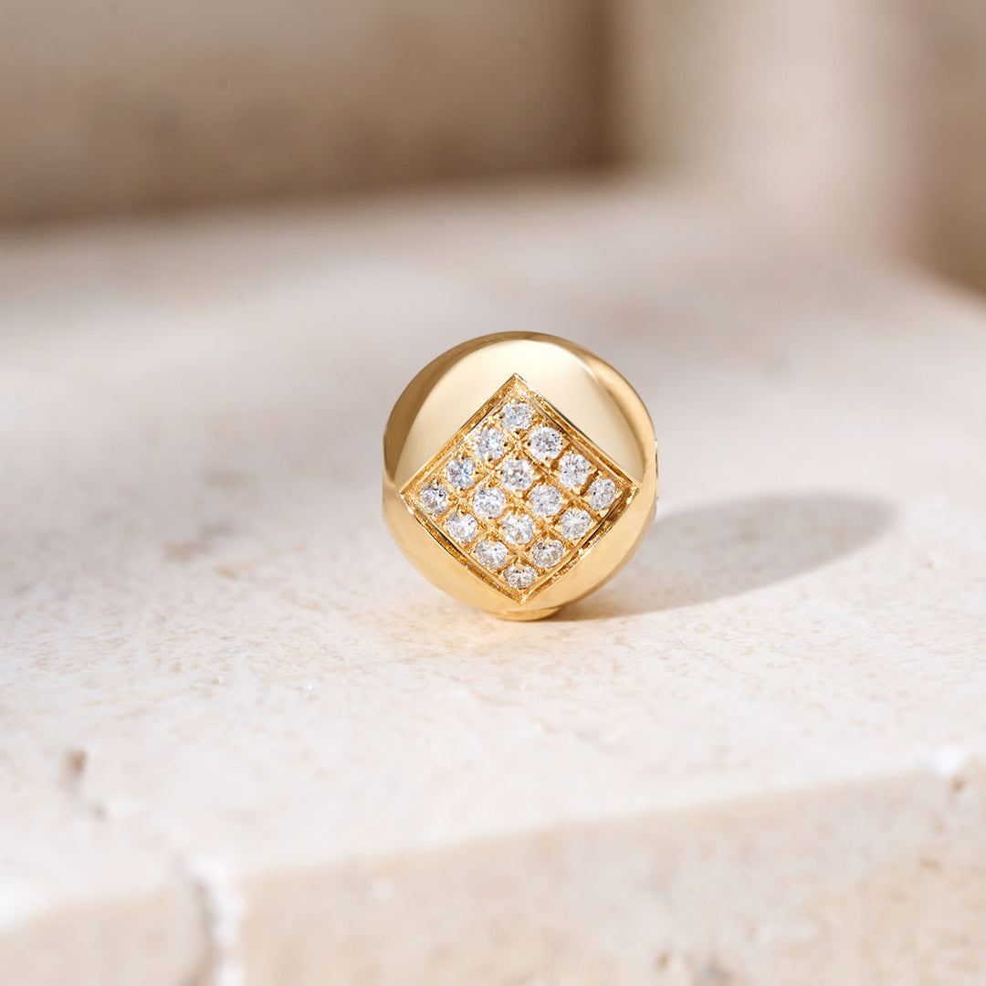 Fermoirs 12mm à lustre nacré en or massif 18 carats KA00171
