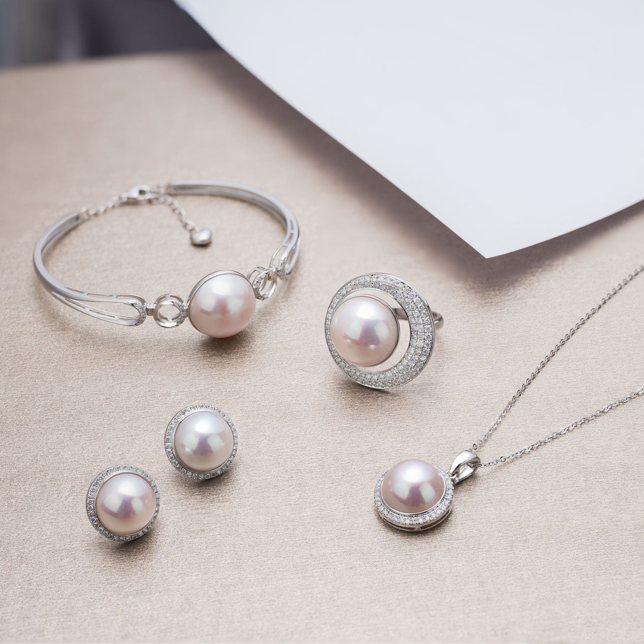 18K Diamond Edison Mabe Pearl Bracelet KB00024 | Si Dian Jin - PEARLY LUSTRE