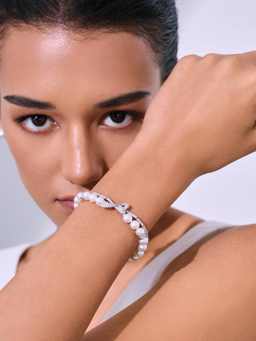 Gelang Mutiara Akoya Berlian Emas Tulen 18K Gred Teratas KB00026