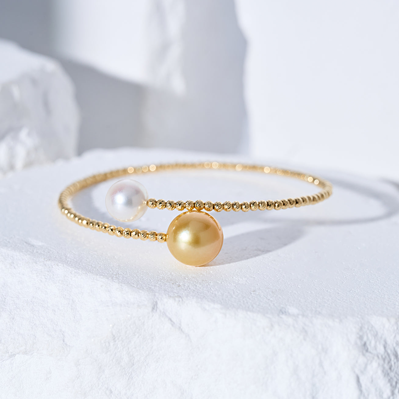 18K Solid Gold South Sea Pearl Bracelet KB00064 | HARMONY - PEARLY LUSTRE