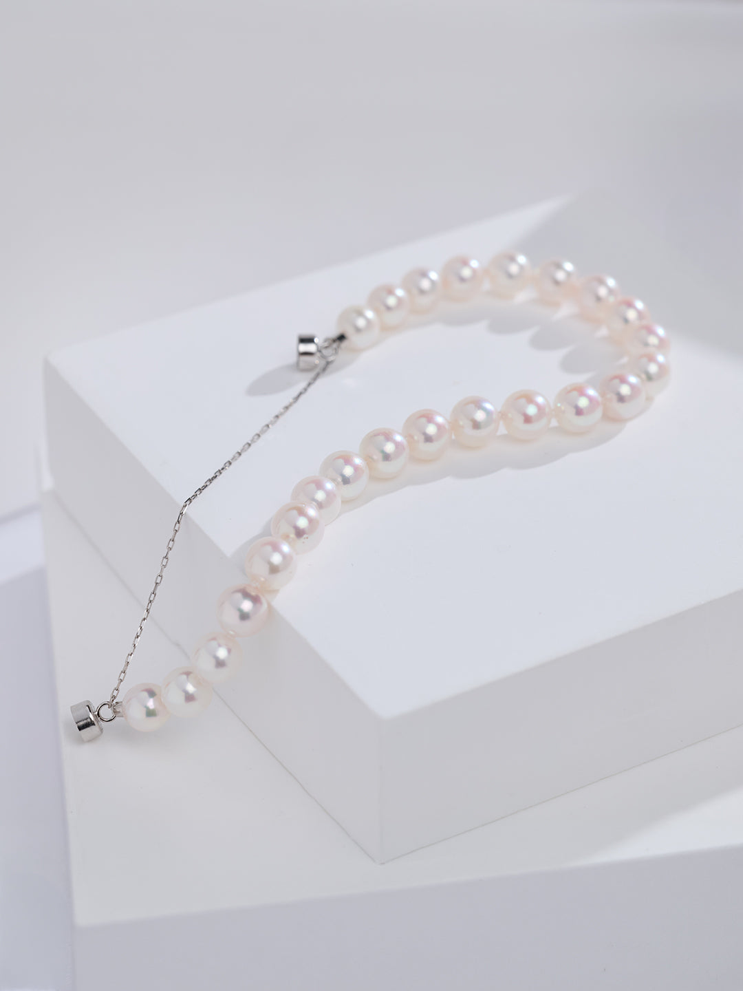 Top Lustre 18K Solid Gold Akoya Pearl Bracelet KB00078