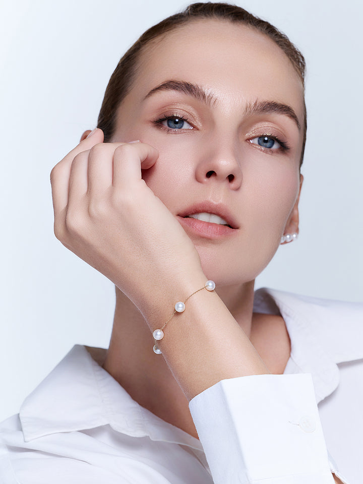 Armband mit Akoya-Perlen und höchstem Glanz aus 18K Massivgold KB00082
