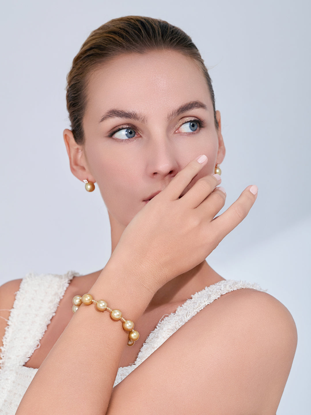 Top Lustre 18K  Gold Golden South Sea Pearl Bracelet KB00085