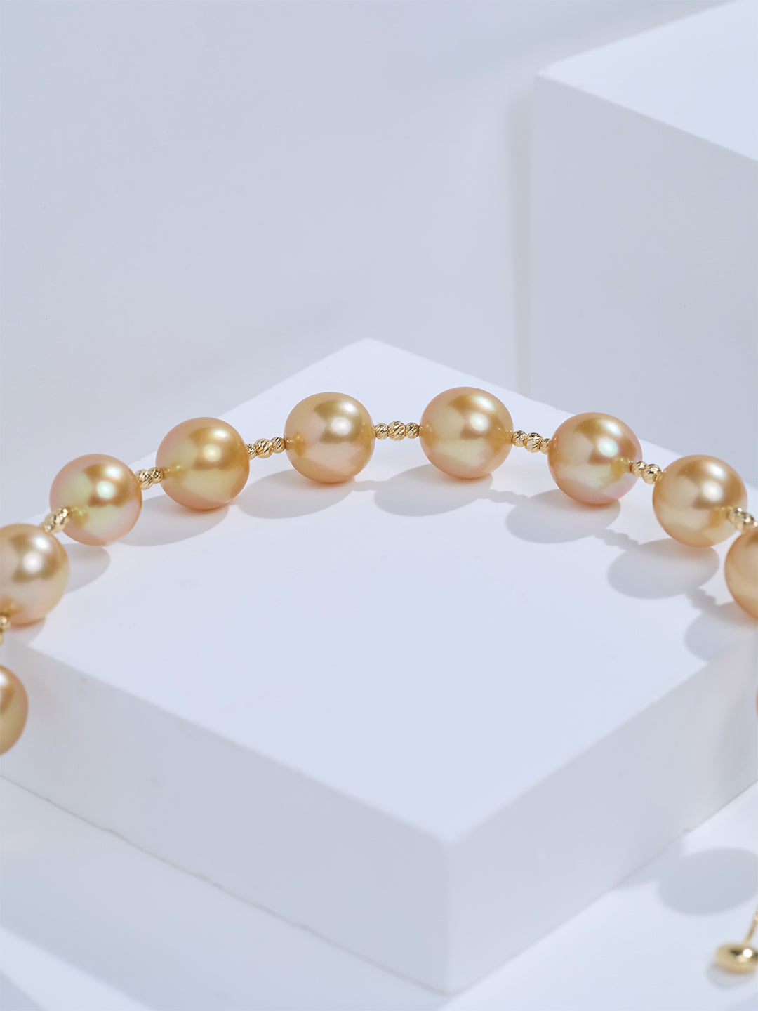 Top Lustre 18K  Gold Golden South Sea Pearl Bracelet KB00085
