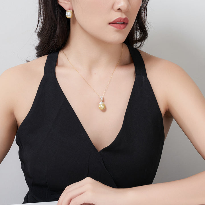 18K Solid Gold Saltwater Baroque Pearl Necklace KN00119 - PEARLY LUSTRE