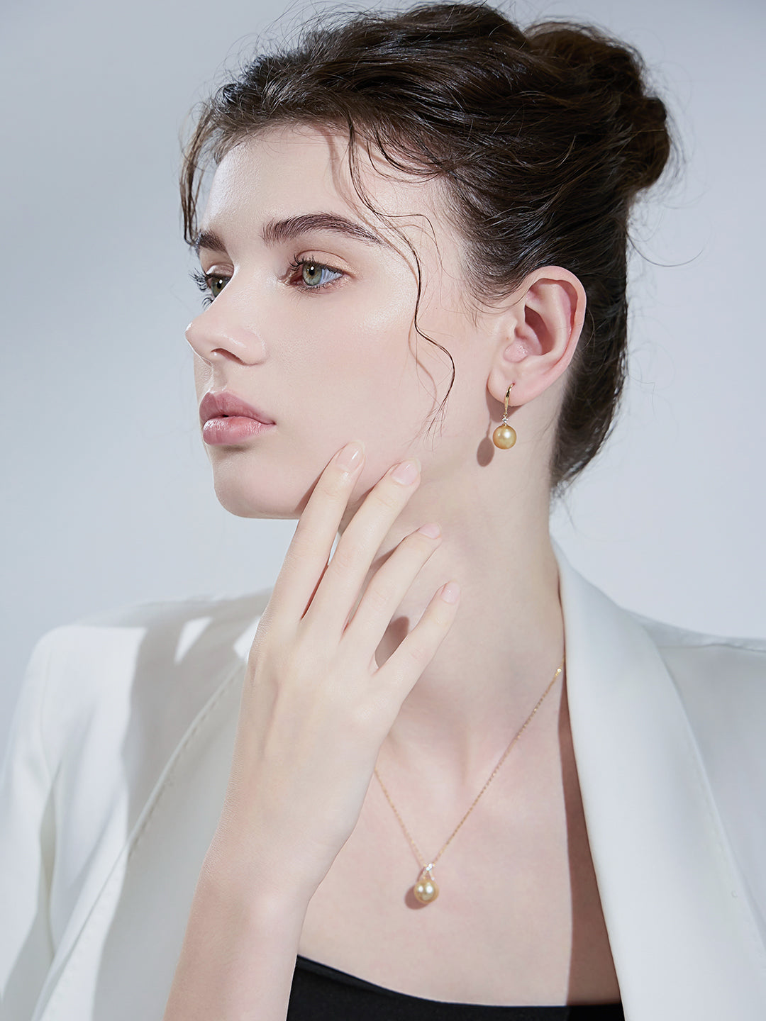 18K Solid Gold﻿ South Sea Golden Pearl Earrings KE00156