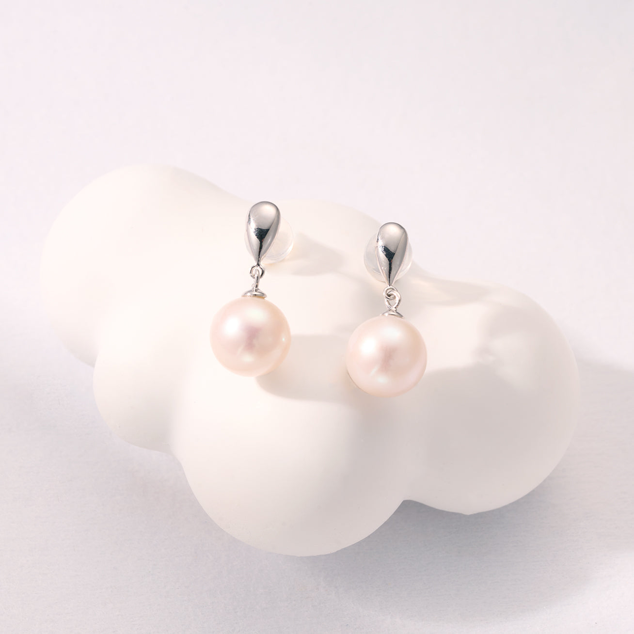 18k Solid Gold Top Grade Freshwater Pearl Earrings KE00180 - PEARLY LUSTRE
