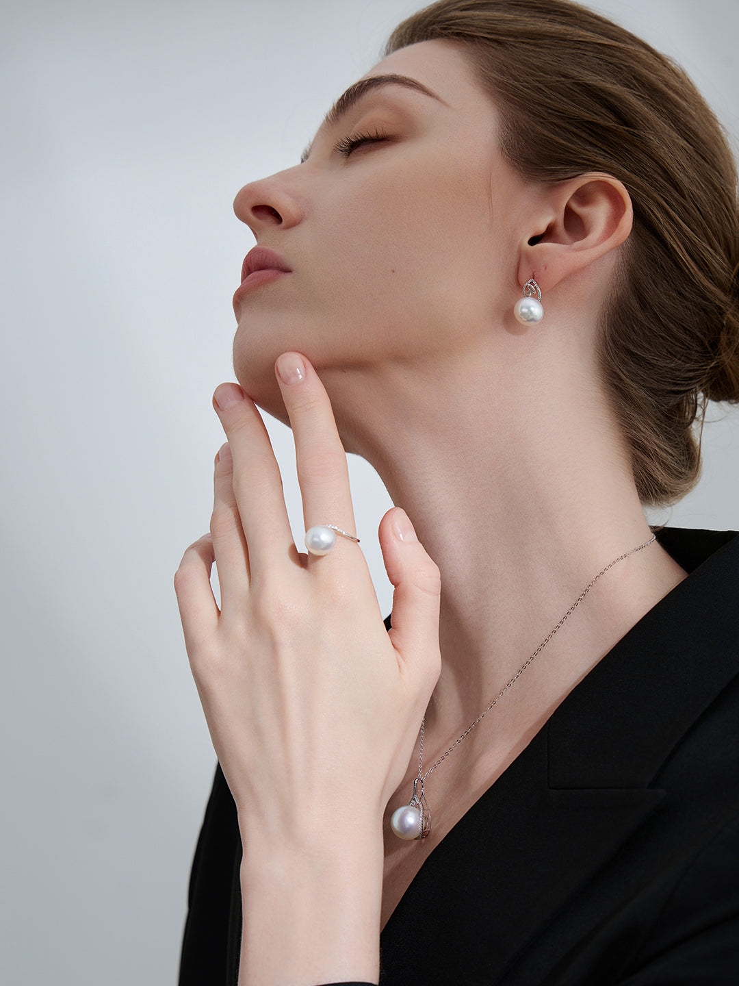 Anting-anting Mutiara Putih Australia Emas Pepejal 18k KE00196