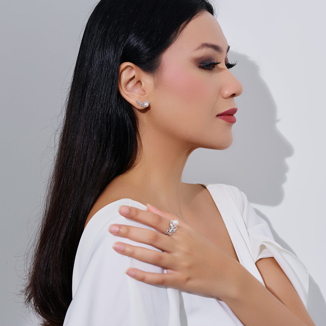 18K Hanadama Akoya Pearl Earrings KE00218 | FEATHER - PEARLY LUSTRE