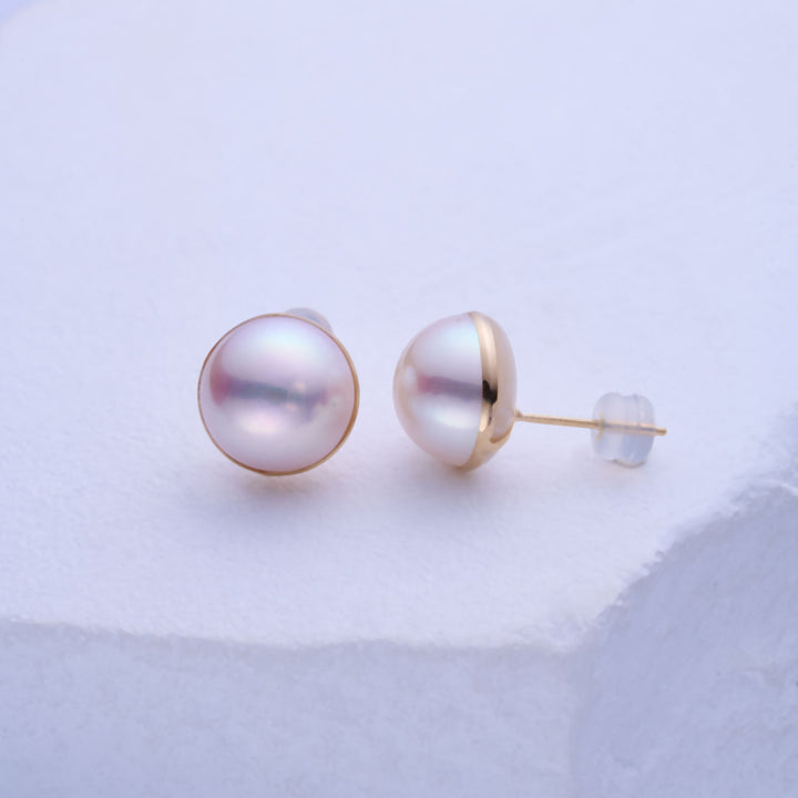 Boucles d'oreilles en perles Mabe en or 18 carats de qualité supérieure KE00230