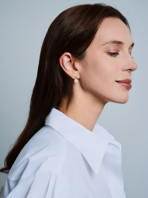 Pendientes de perlas Hanadama Akoya de diamantes en oro macizo de 18 quilates KE00233 | Colección X