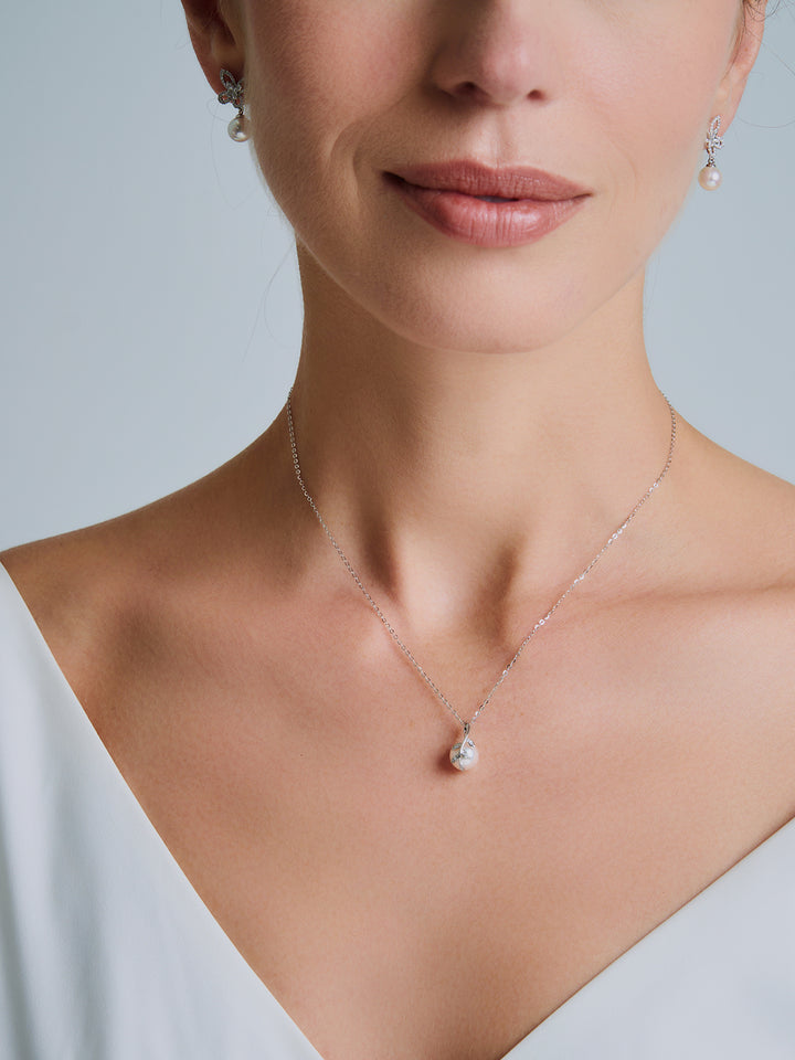 18K Massivgold Diamant Hanadama Akoya Perlenkette KN00293