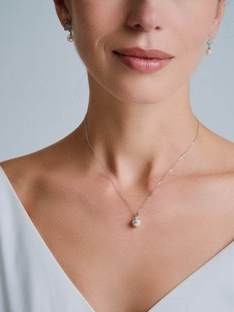 Kalung Mutiara Akoya Hanadama Berlian Emas 18K KN00293