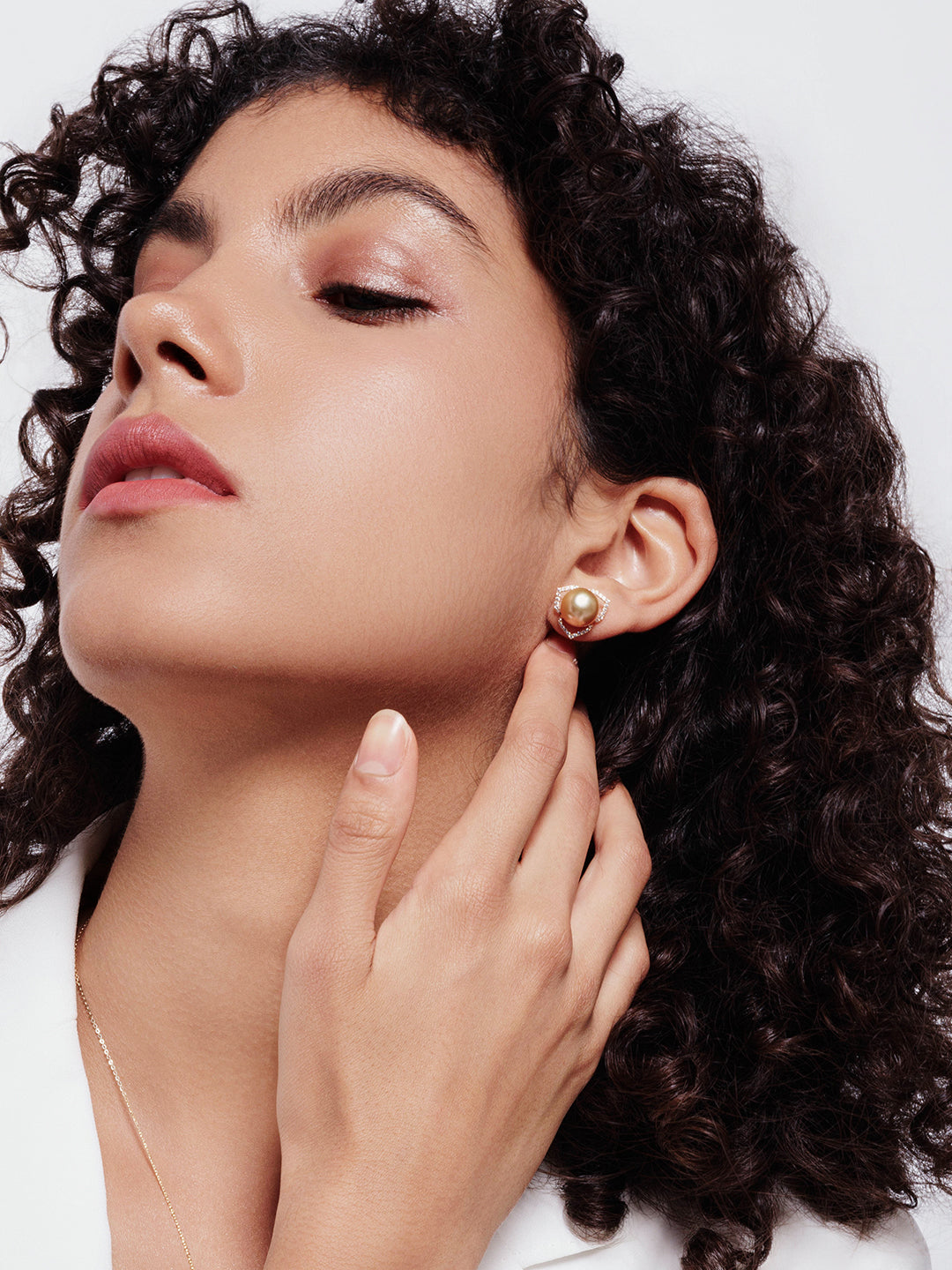 Anting-anting Stud Mutiara Emas 18K Solid Laut Selatan KE00240