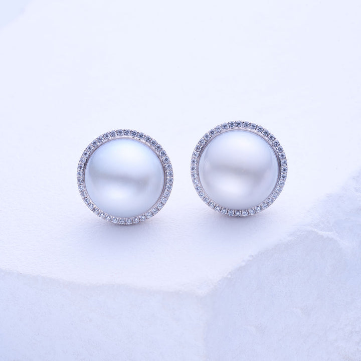 Boucle d'oreille en or massif 18 carats avec perle blanche australienne KE00243