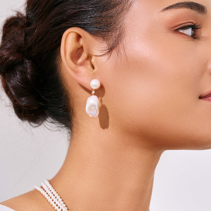 18K金优雅巴洛克珍珠耳环 KE00252