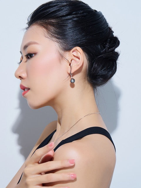 Elegant 18K Solid Gold﻿ Tahitian Pearl Earrings KE00266