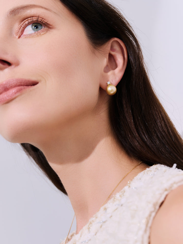 Orecchino con perla dorata del Mare del Sud, diamante in oro 18K KE00278