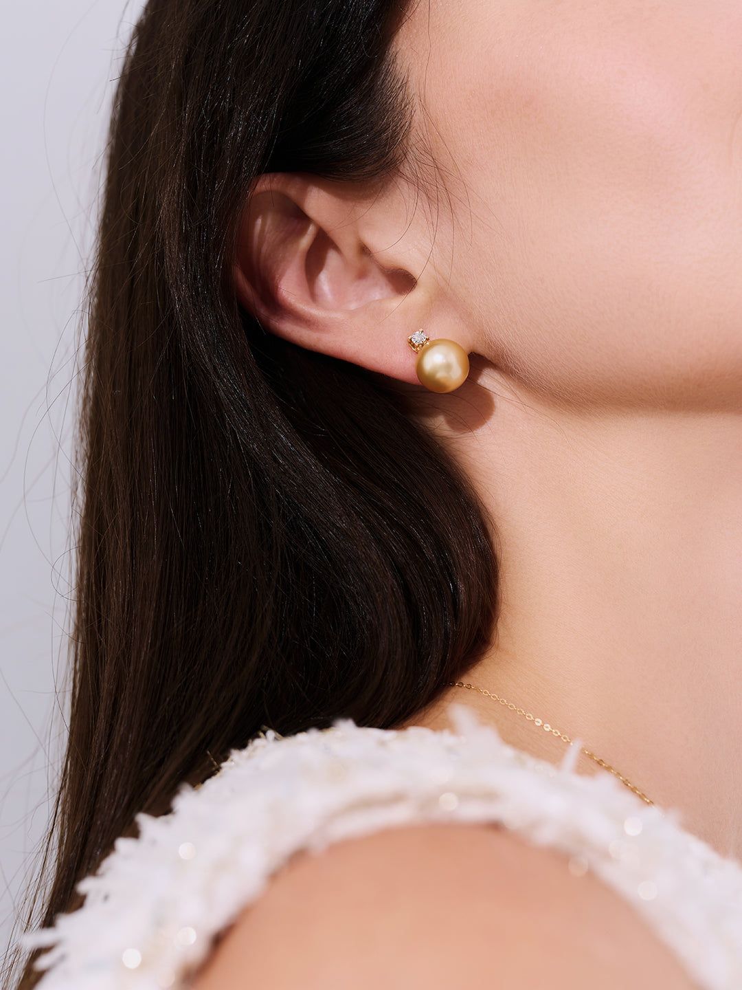 Orecchino con perla dorata del Mare del Sud, diamante in oro 18K KE00278