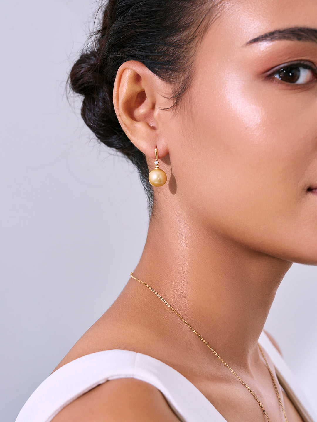 18K Massivgold Südsee Goldene Perlenohrringe KE00286