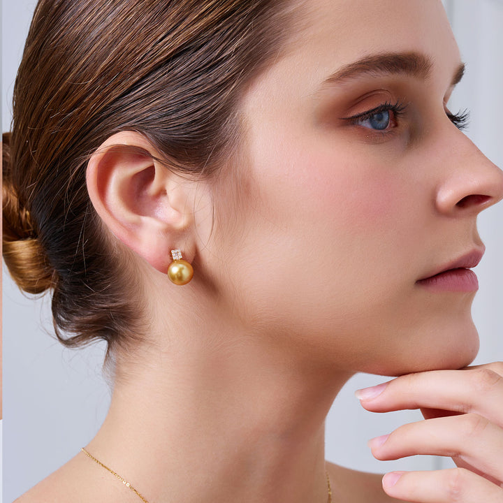 18K ソリッドゴールド 南洋ゴールデンパール スタッドイヤリング KE00293
