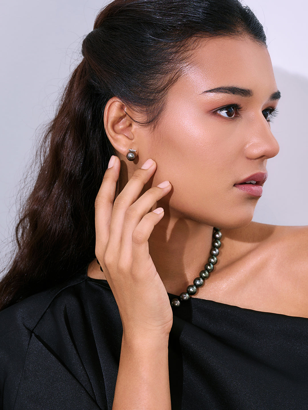 Pendientes de perla tahitiana de oro 18K KE00299