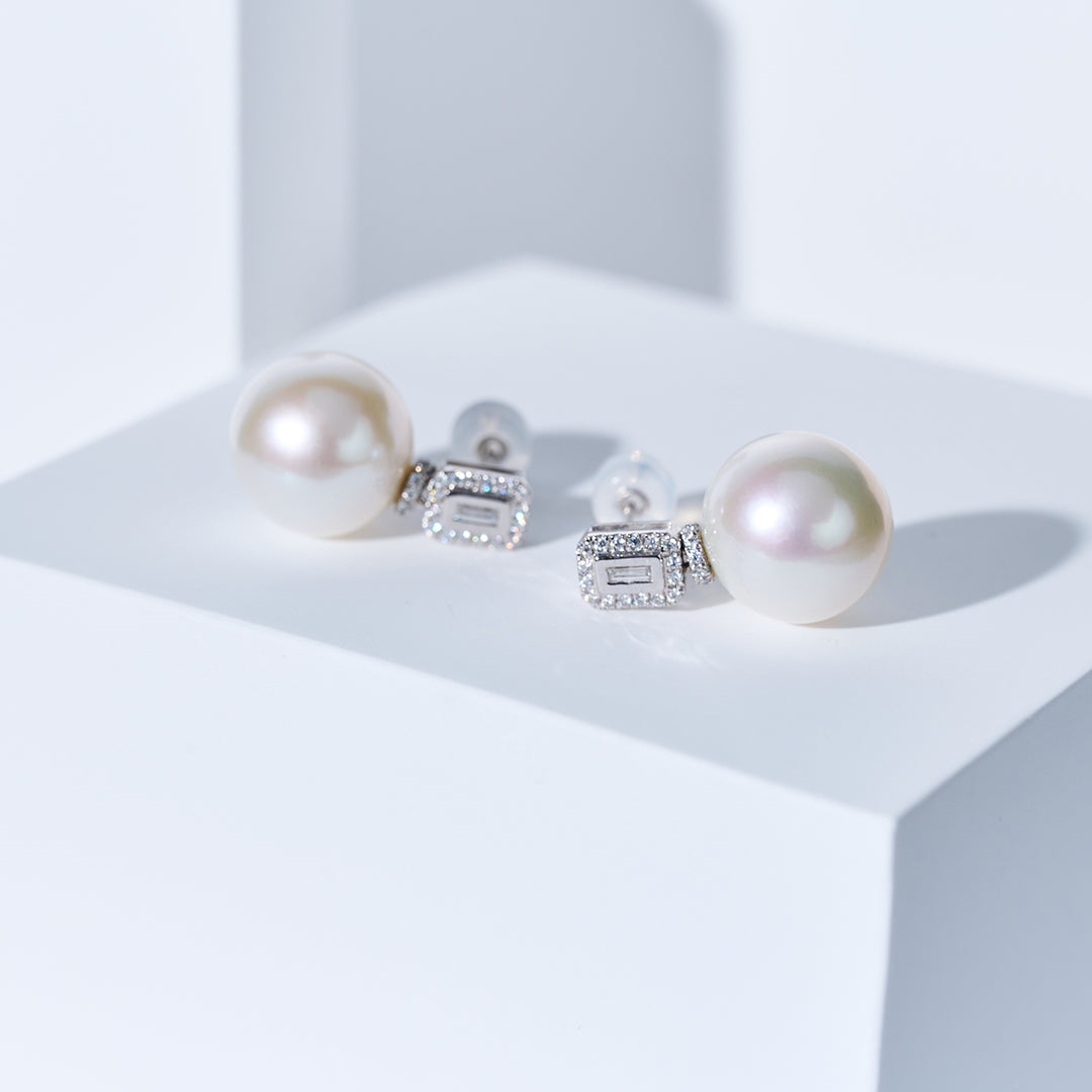 Orecchini con perla Edison in oro massiccio 18K KE00300